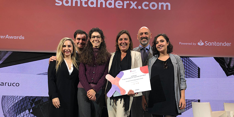El estudiante Carlos Roca, Premio Explorer Santander en Tecnología Disruptiva